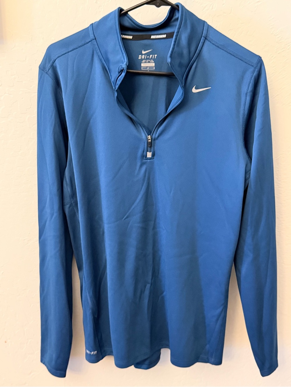 Nike Men’s Blue Dri-FIT Quarter-Zip Performance Jacket